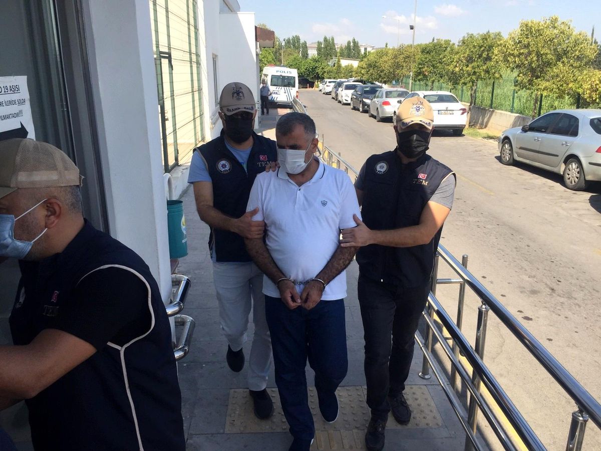 FETÖ\'den 12 yıl 6 ay hapis cezasıyla aranan 2 hükümlü yakalandı