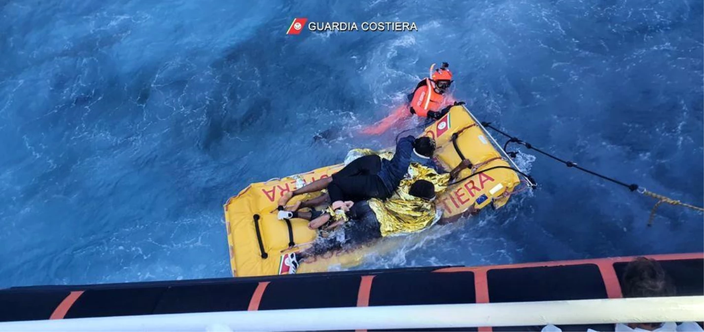 İtalya Sahil Güvenliği, Lampedusa açıklarında 125 düzensiz göçmeni kurtardı
