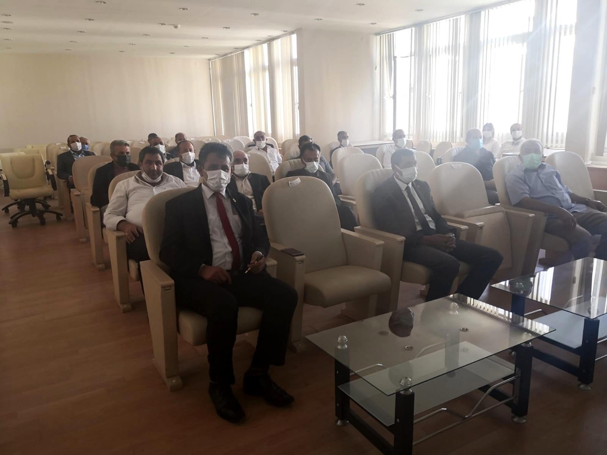 Kars Valiliği\'nden muhtarlara hizmet içi eğitim