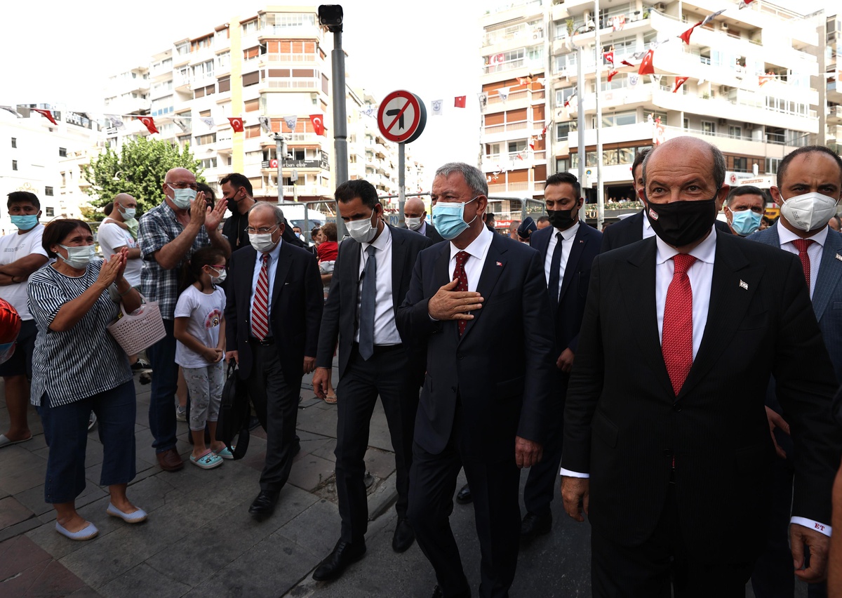 Son dakika haberleri: KKTC Cumhurbaşkanı Tatar ve Milli Savunma Bakanı Akar, "İzmir Airshow"u izledi