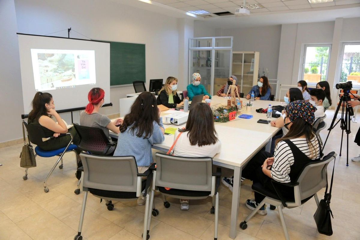 Küçükçekmece Belediyesi Güzel Sanatlar Akademisi\'ne kayıtlar başladı