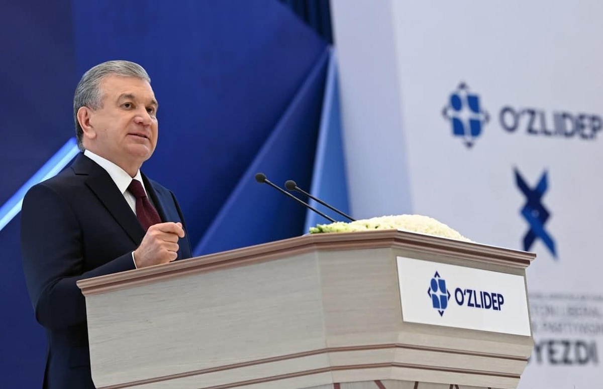 Özbekistan\'da cumhurbaşkanlığı seçimine yeniden aday olan Mirziyoyev, seçim programını açıkladı Açıklaması