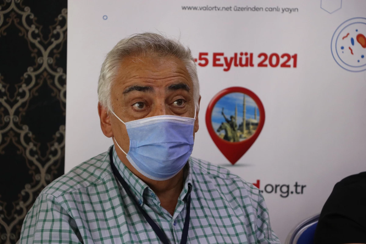 Prof. Dr. Dökmetaş\'tan "Gerekli gruplar 3. doz aşılarını olmalı" uyarısı
