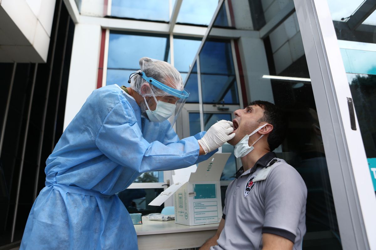 Trabzon\'da okullar için zorunlu PCR testlerinde 10 kişinin testi pozitif çıktı