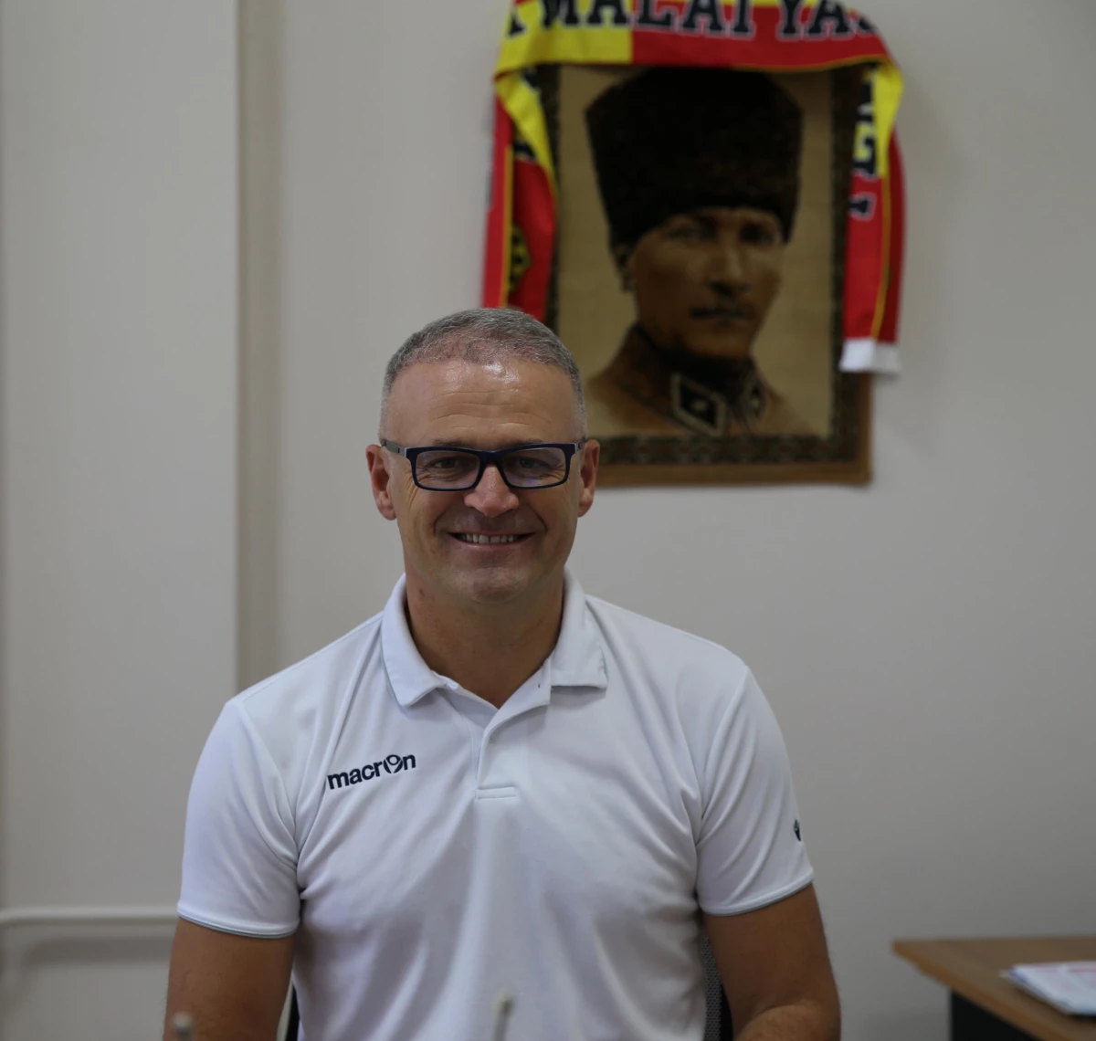 Yeni Malatyaspor Teknik Direktörü İrfan Buz, Beşiktaş maçından umutlu