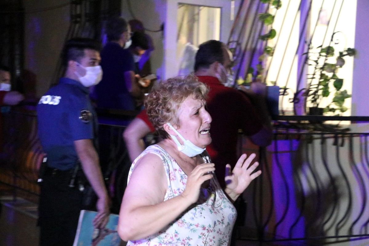 Annesiyle aynı kaderi paylaştı, ablasının feryatları yürekleri dağladı