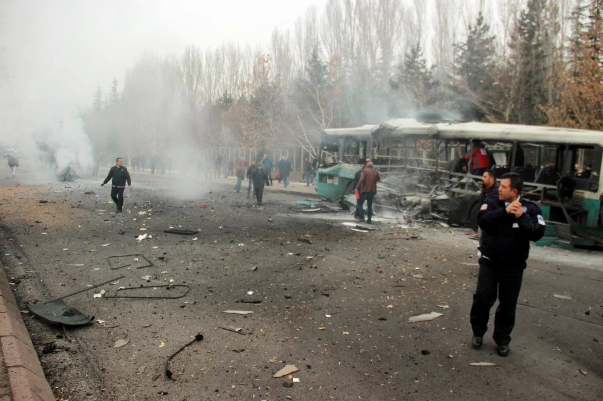 Askerleri taşıyan otobüse yapılan bombalı saldırının sanıklarının yargılanmasına devam edildi