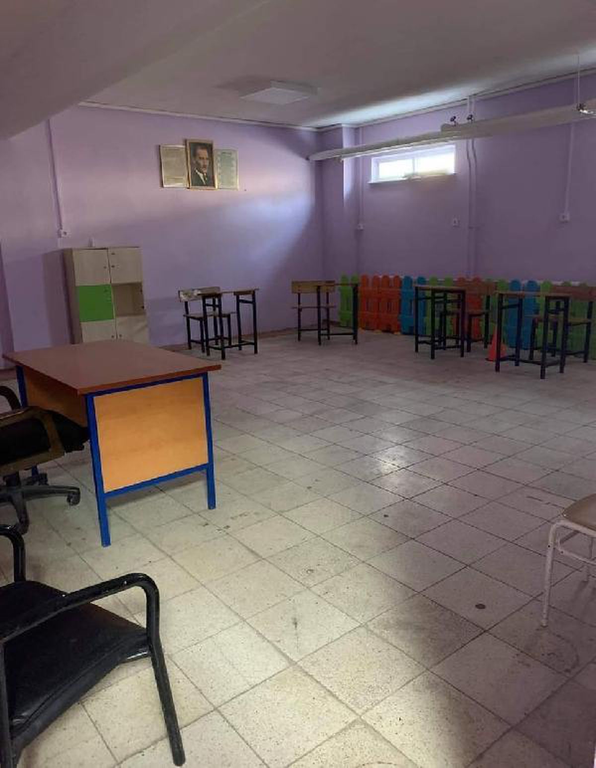 Kocaeli\'de atipik otizmli öğrencinin bodrum katındaki sınıfının yeri değiştirildi
