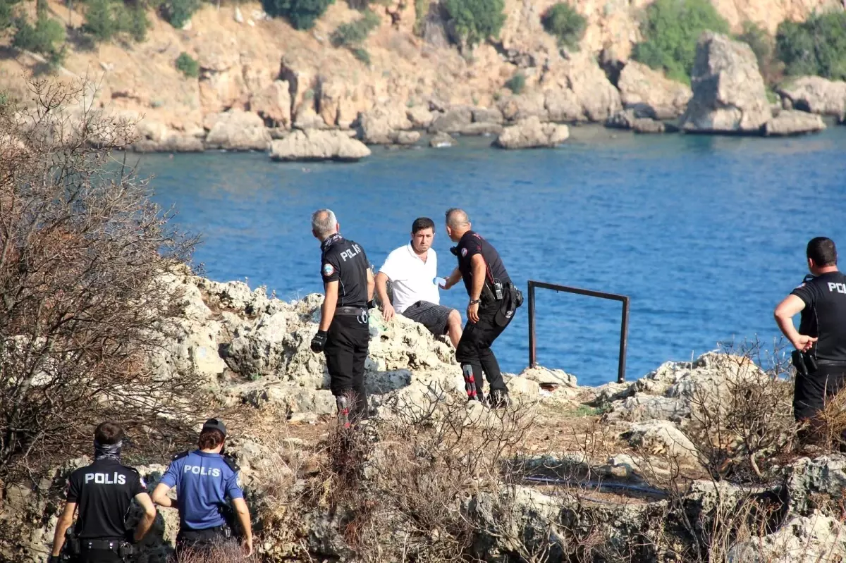 Biriken nafaka borçlarıyla başa çıkamadı, falezlerin ucunda polise zor anlar yaşattı