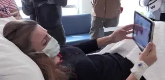 ESKİŞEHİR - Kovid-19 tedavisi gören anne, yeni doğan bebeğini tabletten izledi