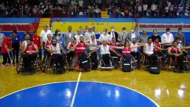 Hatay'da tekerlekli sandalye basketbol dostluk maçı yapıldı Hatay'da tekerlekli sandalye basketbol dostluk maçı yapıldı