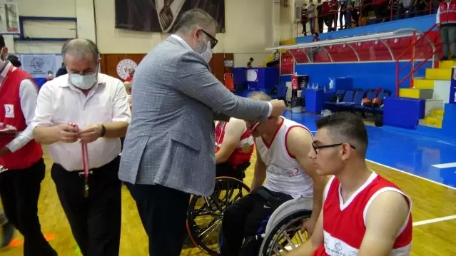 Hatay'da tekerlekli sandalye basketbol dostluk maçı yapıldı Hatay'da tekerlekli sandalye basketbol dostluk maçı yapıldı