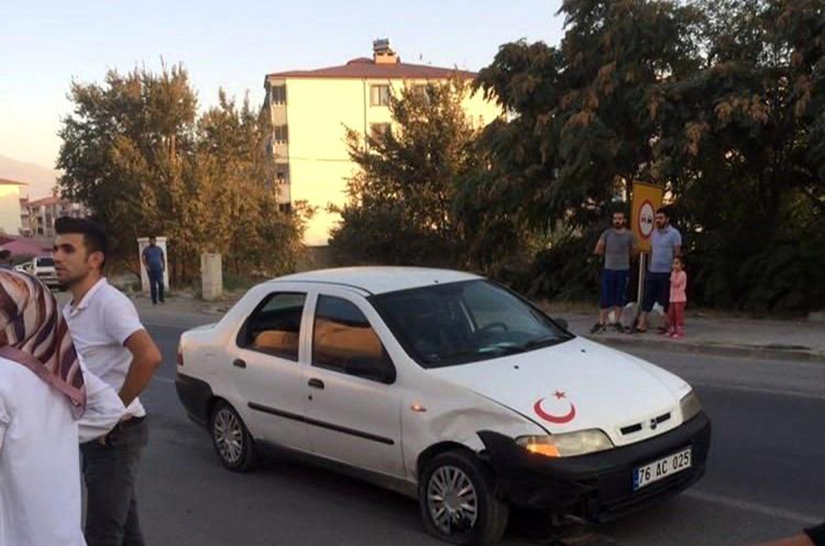 Iğdır\'da maddi hasarlı kaza