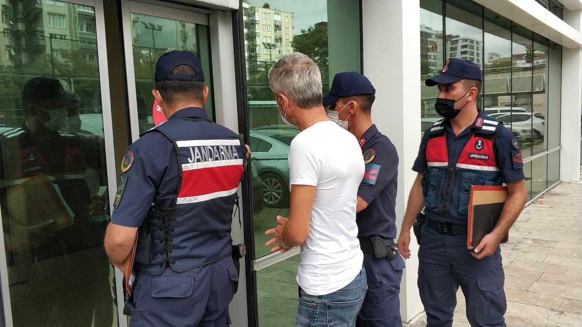 Jandarma tarafından evinde uyuşturucuyla yakalandı