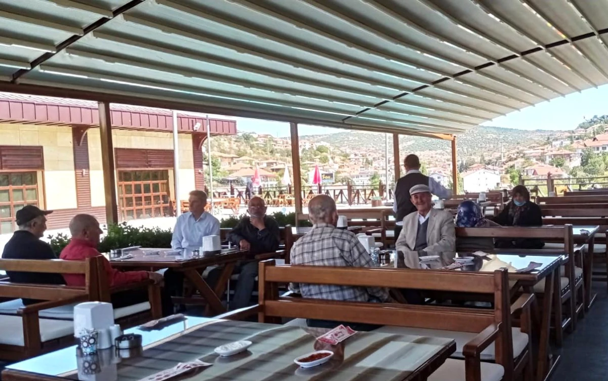 Keçiören\'deki huzurevi sakinleri için Çamlıdere gezisi