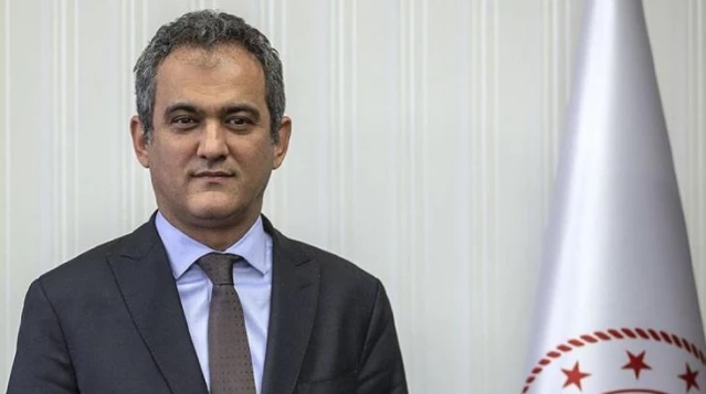 Atamalarda önceliğin 2021'lilere verilmesi tepki çekti! Milli Eğitim Bakanı Mahmut Özer istifaya davet edildi