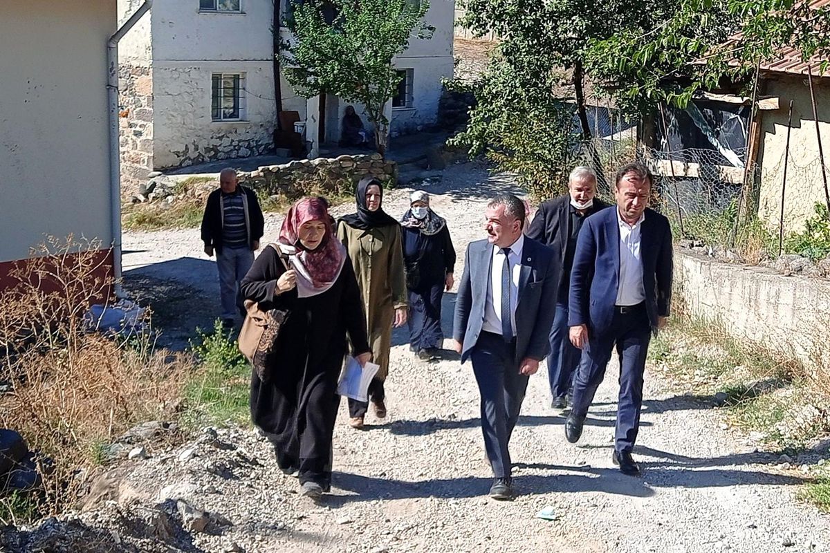 Özdemir: "Amacımız kırsal mahallelerdeki hayat standardını yükseltmek"