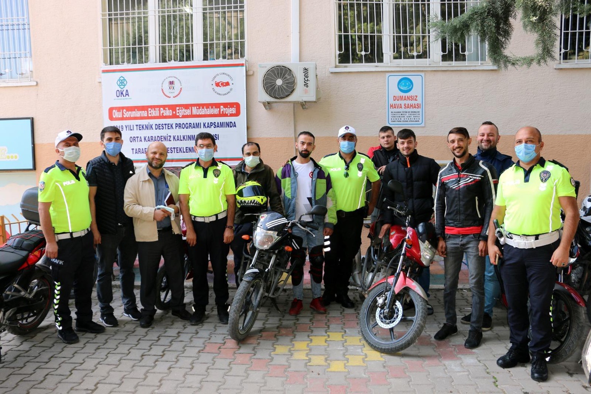 Tokat\'ta motosikletli kuryelere eğitim verildi