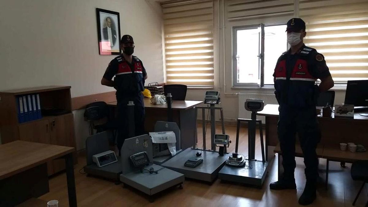 Usulsüz tartılara el konuldu