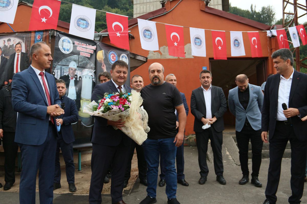 Zonguldak\'ta madenciler toplu iş sözleşmesi hakkında bilgilendirildi
