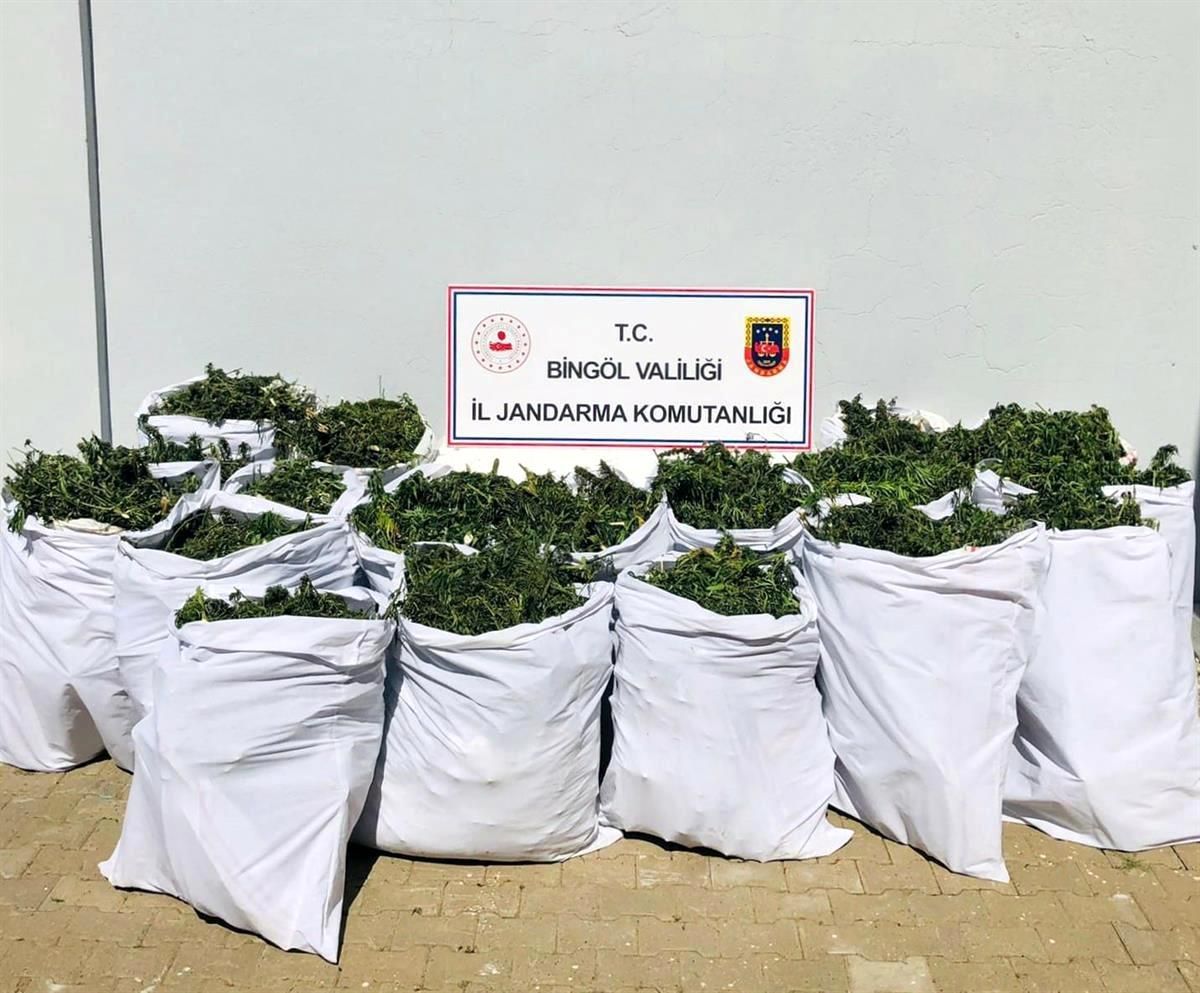 Son dakika haberi! Bingöl\'de uyuşturucu operasyonu: 4 gözaltı