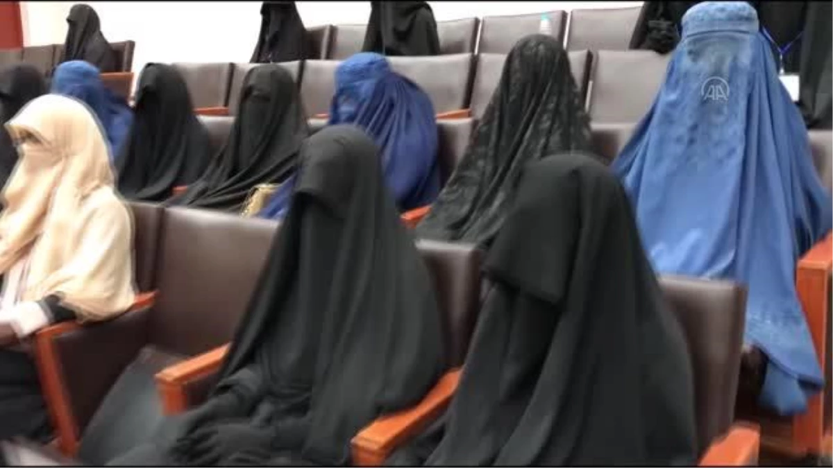Kadınlardan Taliban\'a destek etkinliği