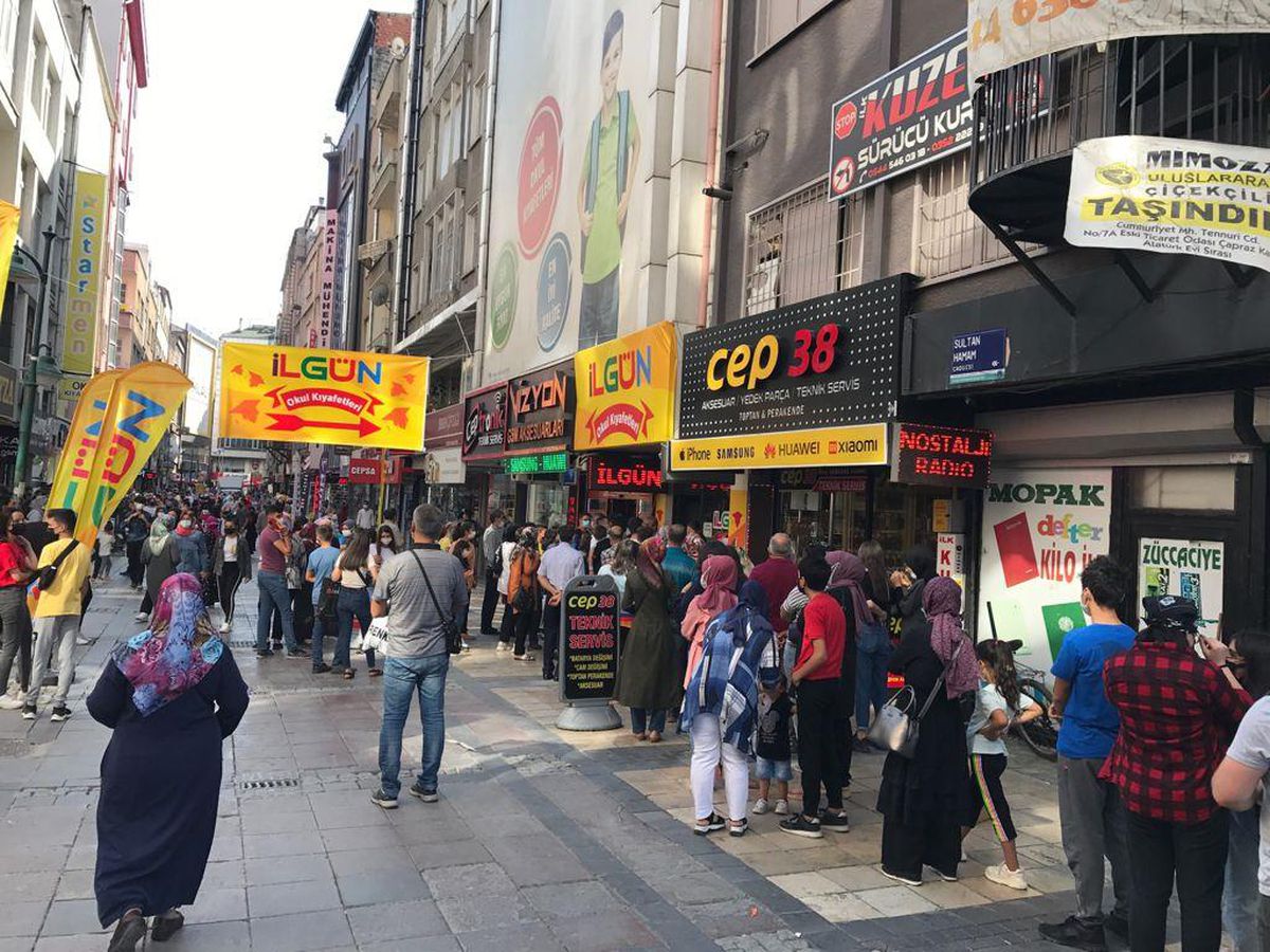 Kayseri\'de okul alışverişi yoğunluğu