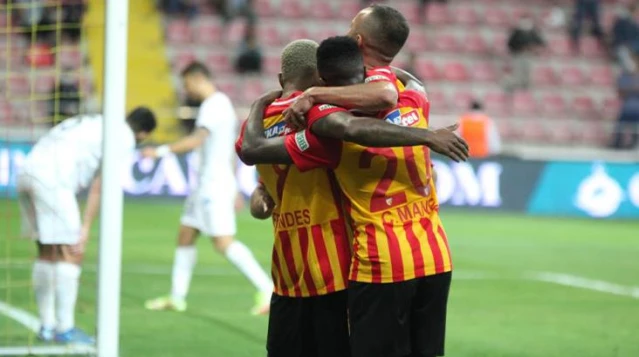 Kayserispor'a Hikmet Karaman eli değdi! Süper Lig'in 4. haftasında Kasımpaşa'yı 2-0 mağlup ettiler