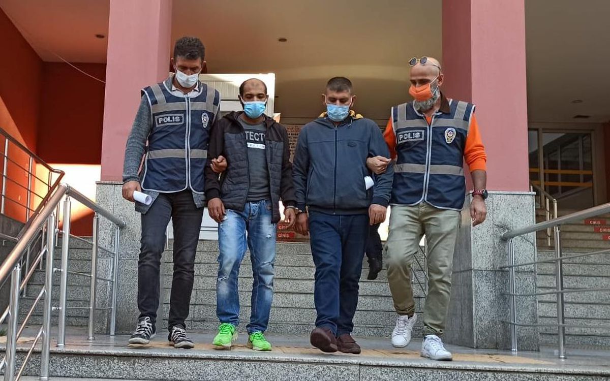 Kocaeli\'de kablo hırsızlığı iddiasıyla yakalanan 2 şüpheli tutuklandı