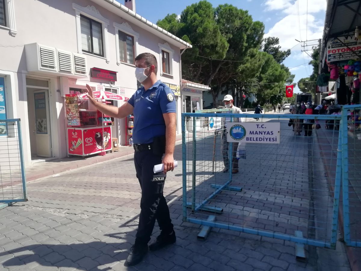 Manyas\'ta salgın tedbirleriyle ilgili denetimler sürüyor
