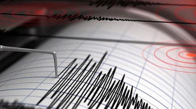 Son dakika! Muğla'nın Datça ilçesi açıklarında 4,4 büyüklüğünde deprem