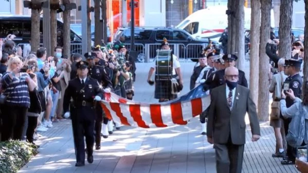 New York'ta 11 Eylül saldırılarının yıl dönümünde anma töreni başladı
