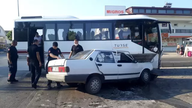 Otomobili ile midibüs kazasında 1 kişi yaralandı