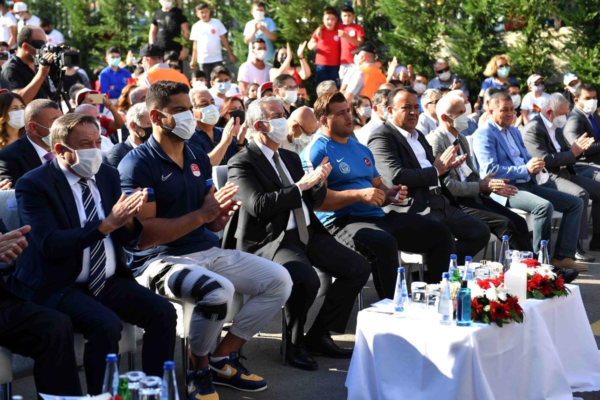 Ankara\'da gençler sporla buluştu