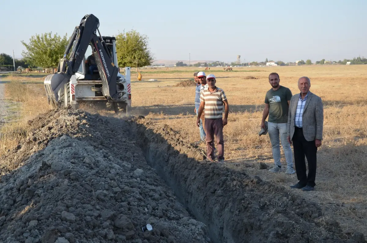 Batman\'ın Balpınar beldesinde yürütülen altyapı çalışmaları sürüyor