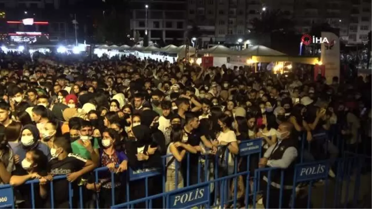 Elazığ\'da Ebru Yaşar rüzgarı esti