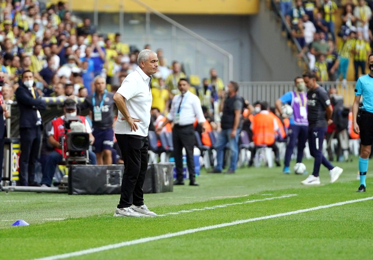 Fenerbahçe, Sivasspor karşısında kayıp!
