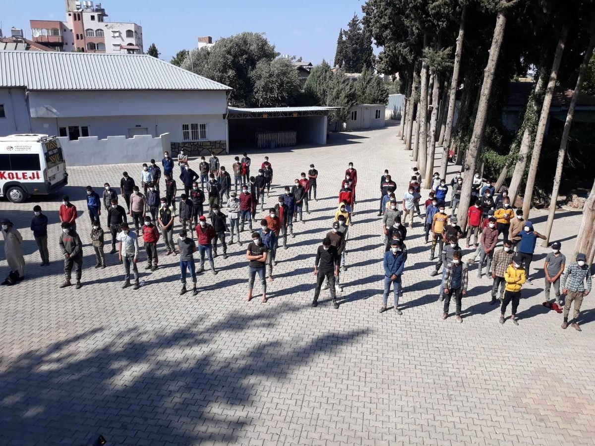 Hatay\'da 187 kaçak göçmen yakalandı