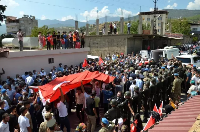 Son dakika haberi! Şehit Piyade Sözleşmeli Er Turgay Abacı son yolculuğuna uğurlandı