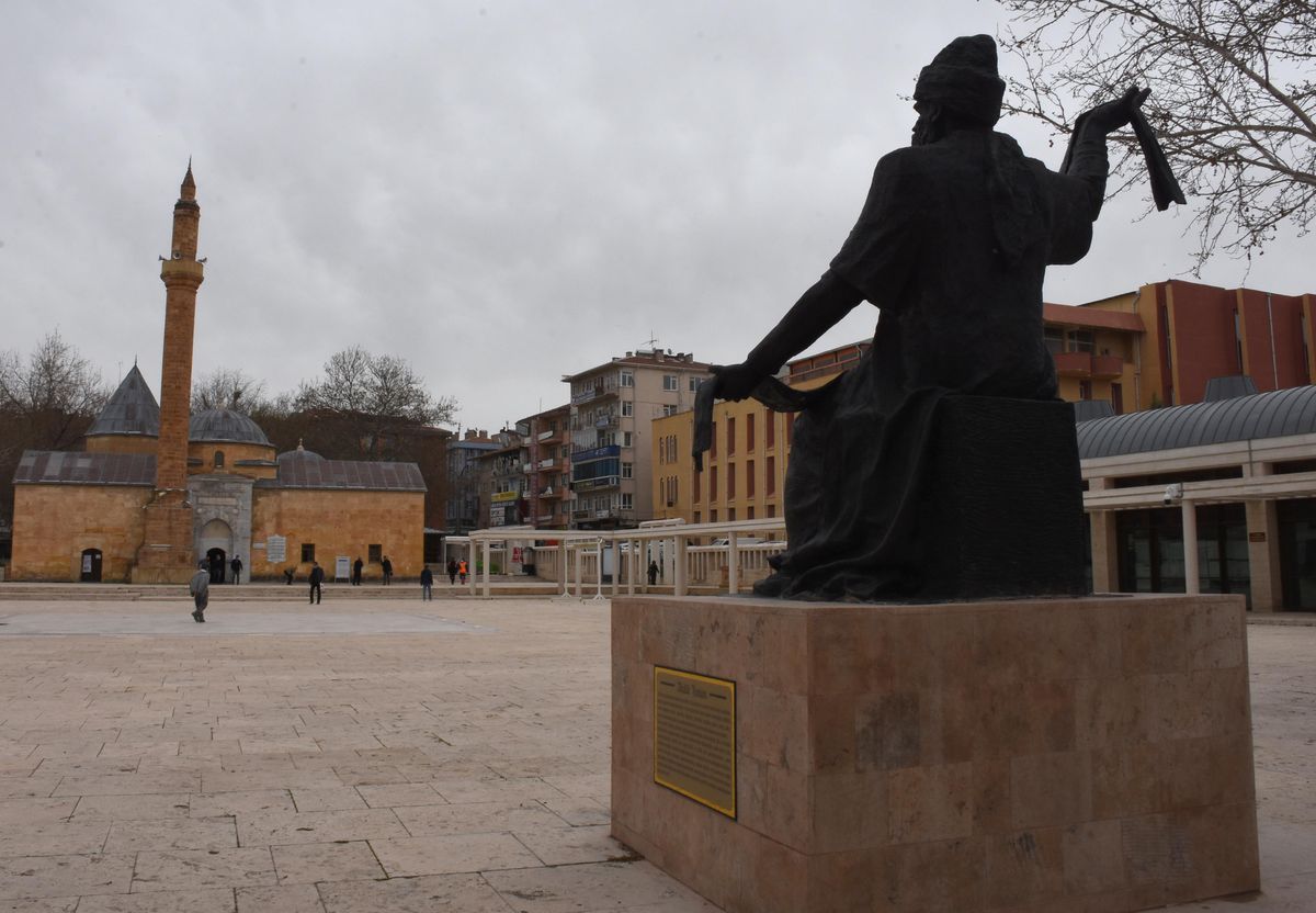 Kırşehir\'de 34. Ahilik Haftası kutlamaları yarın Ahi Evran Veli\'nin türbesini ziyaretle başlayacak