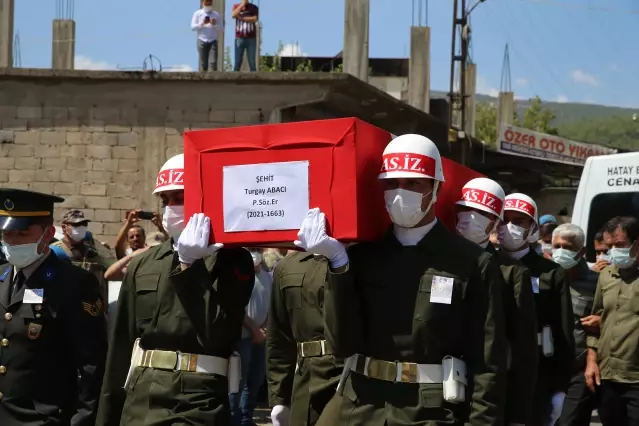 Son dakika haberi! Şehit Piyade Sözleşmeli Er Turgay Abacı son yolculuğuna uğurlandı