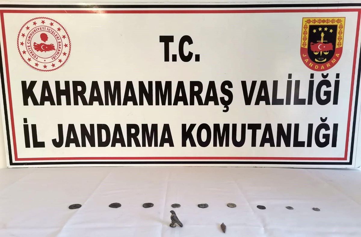 Tarihi eserleri satamadan yakalandı