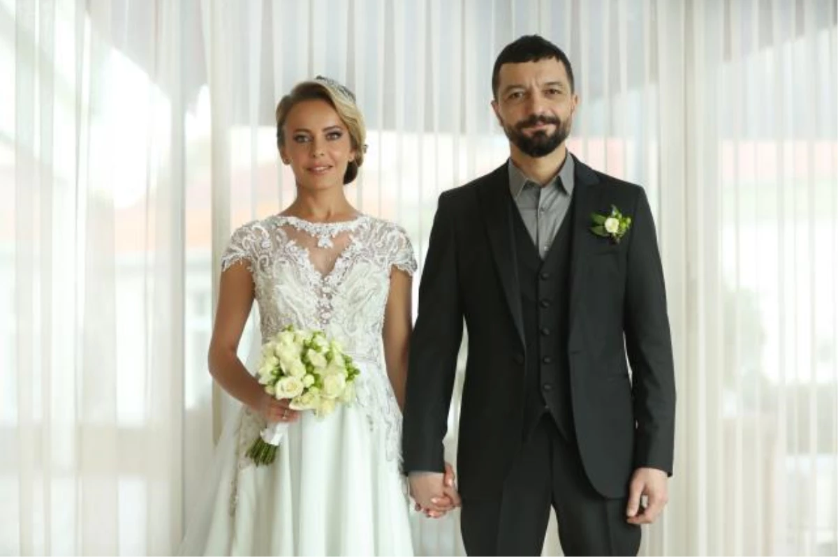 Mehmet Erdem ile nikah masasına oturan Vildan Atasever iki aylık hamile