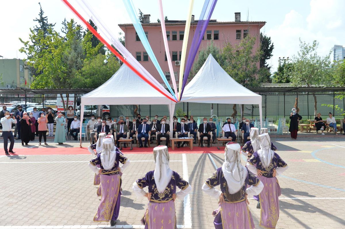 Adana\'da İlköğretim Haftası kutlandı