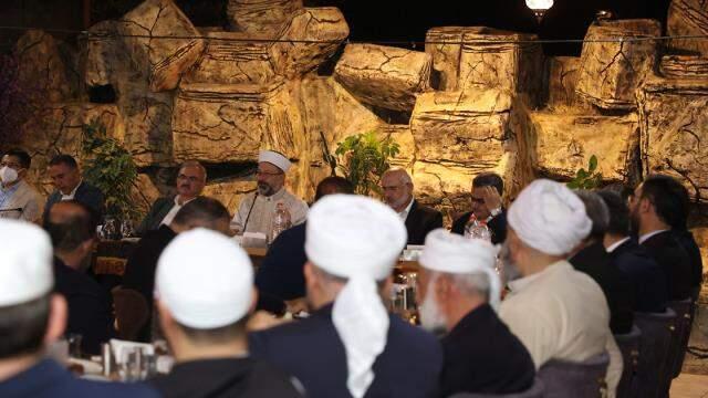 Cumhurbaşkanı Erdoğan, Diyanet'in programında katılımcılara telefonla hitap etti: Yaşanan olaylar beni ciddi manada üzüyor