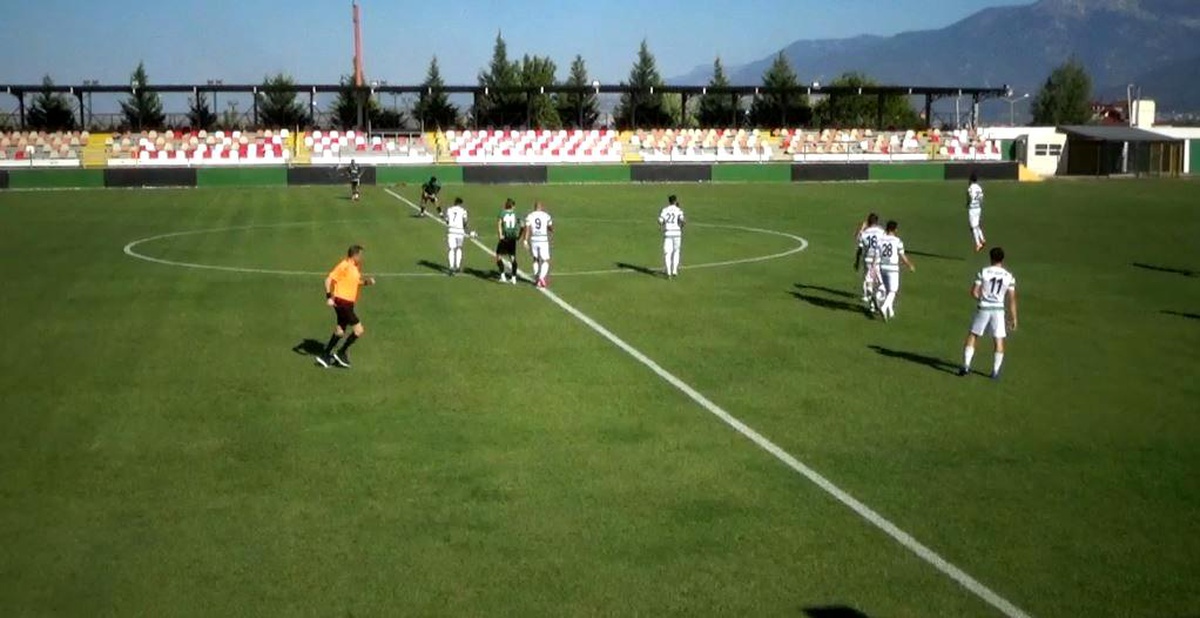 Denizlispor U19 takımı, hazırlık maçında Efeler09 SFK\'ya 4-3 yenildi