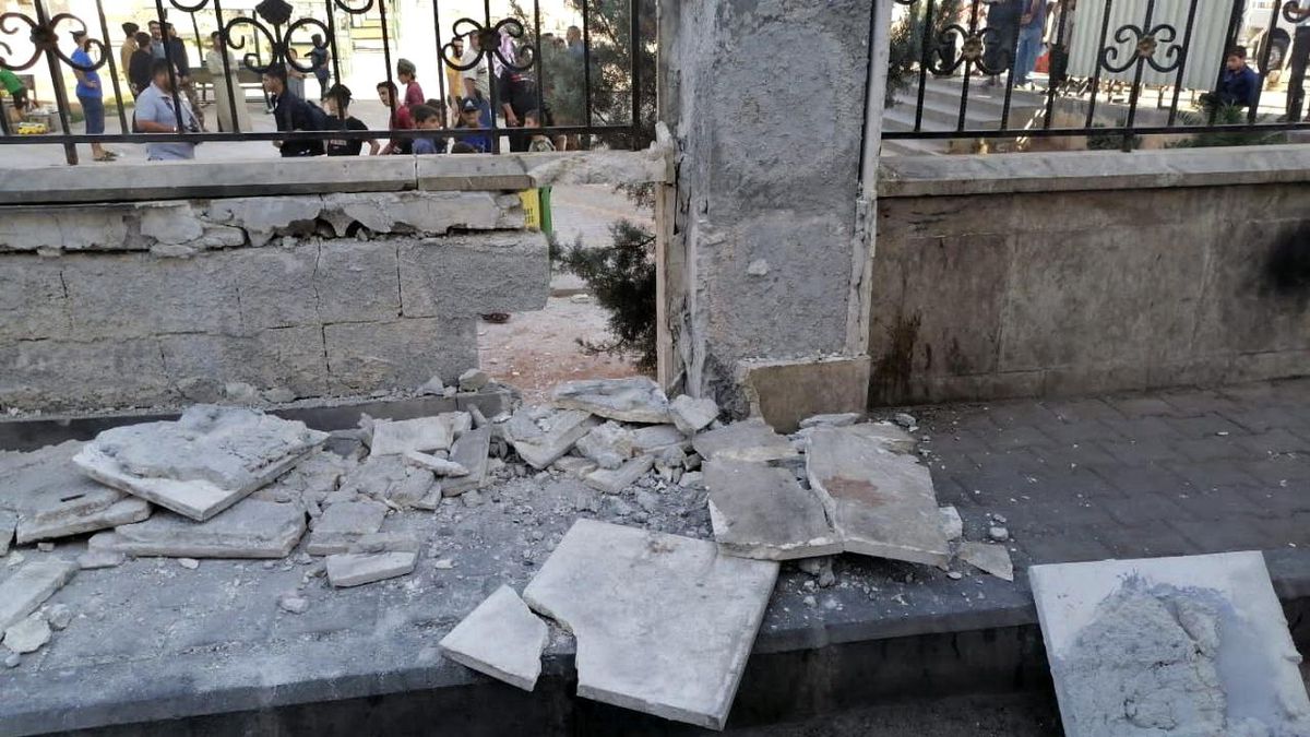 El Bab\'ta restoranın önüne yerleştirilen bomba imha edildi