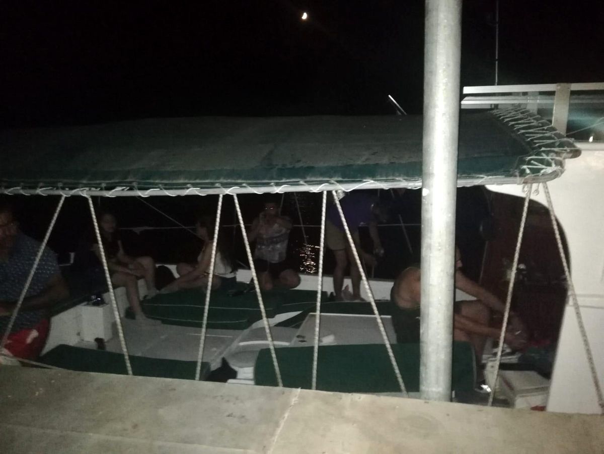 Manavgat\'ta bir teknede İran uyruklu 13 düzensiz göçmen yakalandı