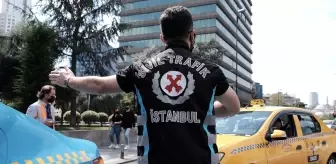 Mecidiyeköy'de Sivil Trafik ekipleri taksi denetimi yaptı