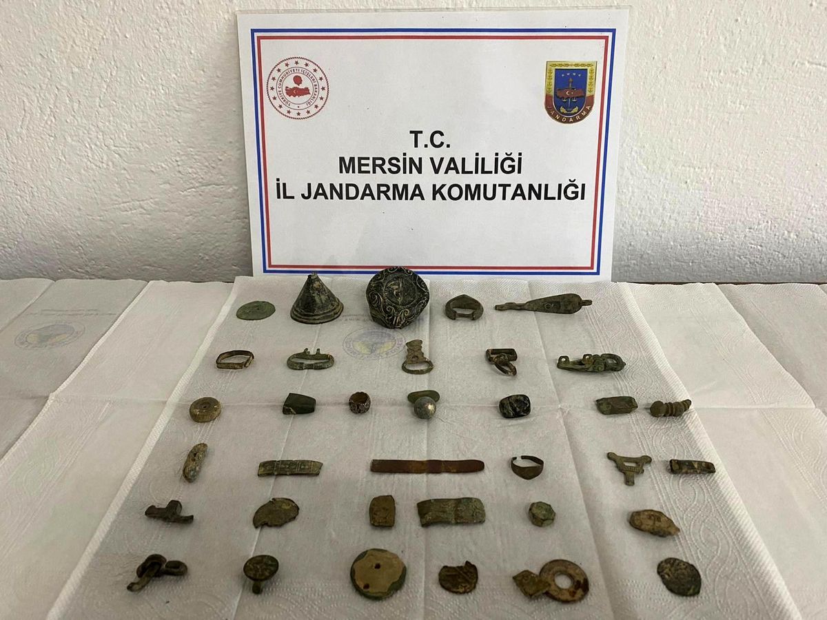 Mersin\'de 37 parça tarihi eser ele geçirildi